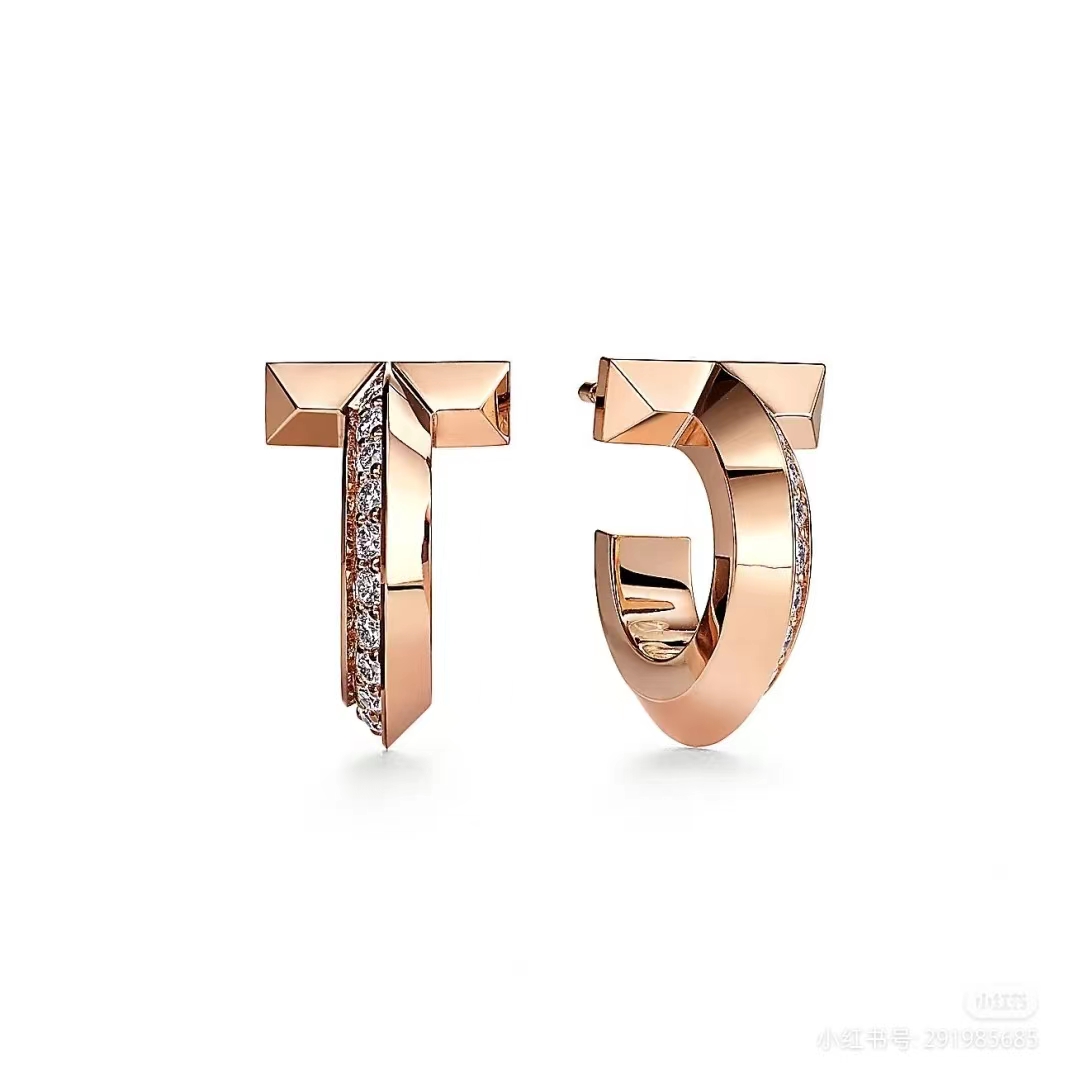 Silver rose gold hoop earrings two T earrings for women trendy Diamond Designer jewelry Top Quality fashion Wedding Party girls grace Engagement accessories cool
Silver rose gold hoop earrings two T earrings for women trendy Diamond Designer jewelry Top Quality fashion Wedding Party girls grace Engagement accessories cool