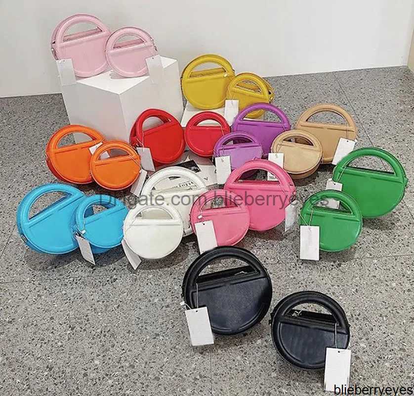 Designer Bag Tote Bags T Bag Mini Leather TF Purse Fashion Shoulder Bag HBP Hong Kong Style Crossbody Bags Women Small Handbags Newest Tote
Designer Bag Tote Bags T Bag Mini Leather TF Purse Fashion Shoulder Bag HBP Hong Kong Style Crossbody Bags Women Small Handbags Newest Tote