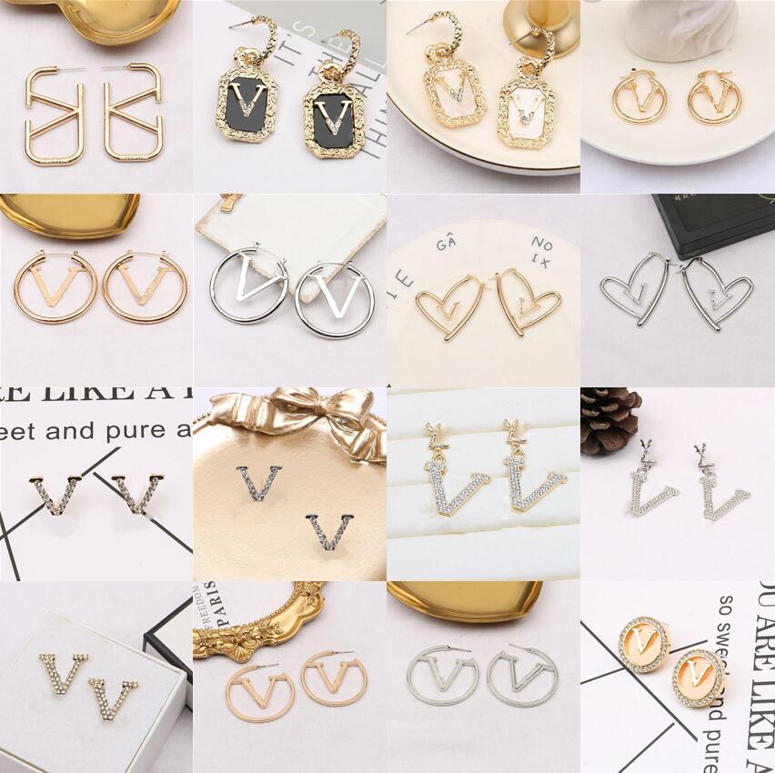 Fashion Women 18k Gold Plated Designer Ear Stud Earrings Brand Designers Geometry Letters Crystal Hoop Earring Wedding Jewerlry For Women Love Gifts
Fashion Women 18k Gold Plated Designer Ear Stud Earrings Brand Designers Geometry Letters Crystal Hoop Earring Wedding Jewerlry For Women Love Gifts