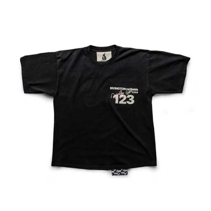 Men's T-Shirts RRR123 Summer high street casual sports loose European and American Asian culture mask letter printing short-sleeved T-shirt G230427
Men's T-Shirts RRR123 Summer high street casual sports loose European and American Asian culture mask letter printing short-sleeved T-shirt G230427