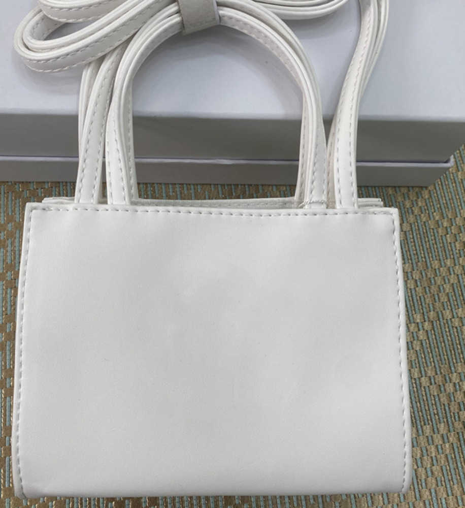 Designer 3 Sizes Telfars Shoulder Bags Soft Leather Mini Handbags Women Handbag Crossbody Luxury Tote Fashion Shopping Pink White Purse666, Orange
Designer 3 Sizes Telfars Shoulder Bags Soft Leather Mini Handbags Women Handbag Crossbody Luxury Tote Fashion Shopping Pink White Purse666, Orange