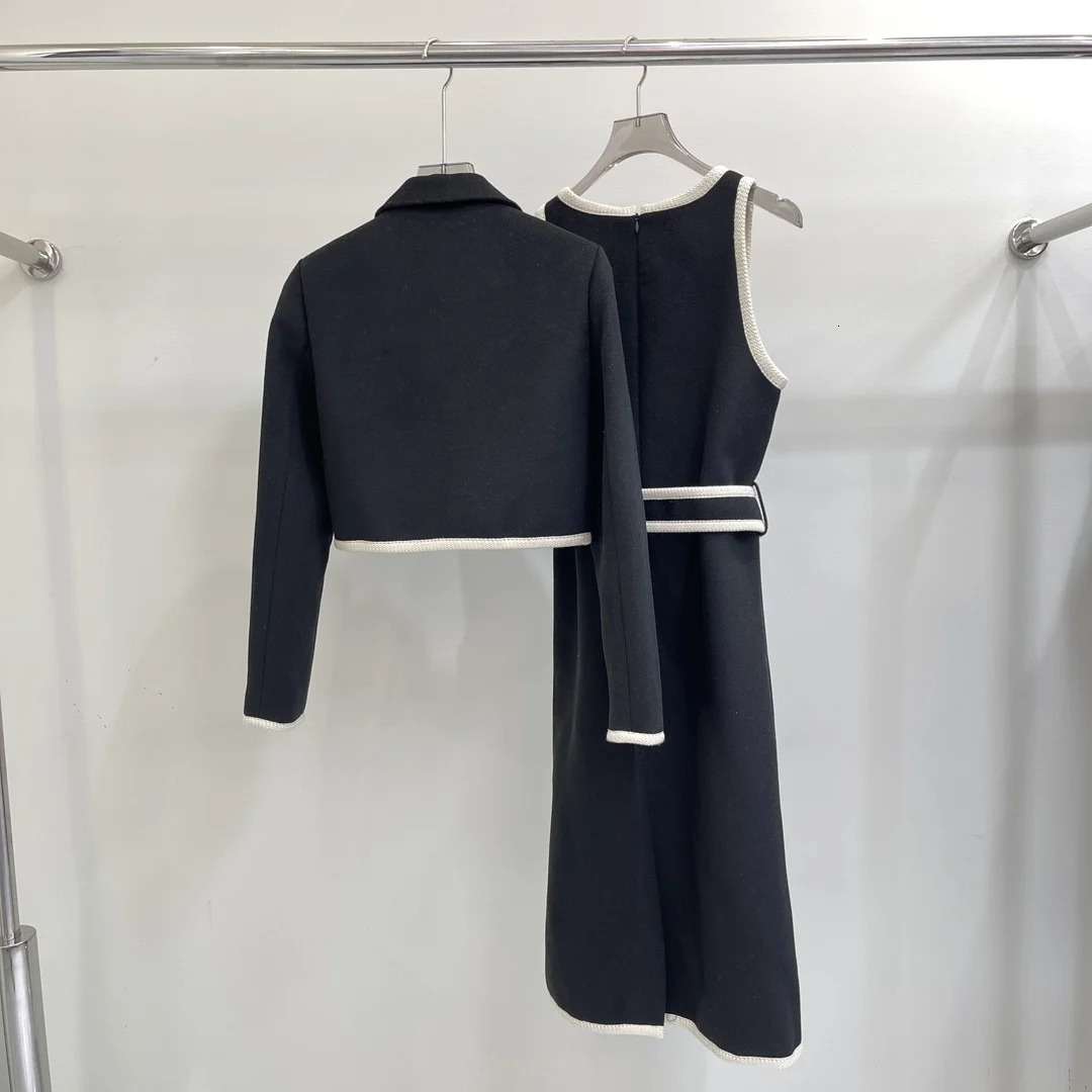 Basic Casual Dresses autumn and winter womens highend custommade twopiece set Jacket Dress WL311161025 231127