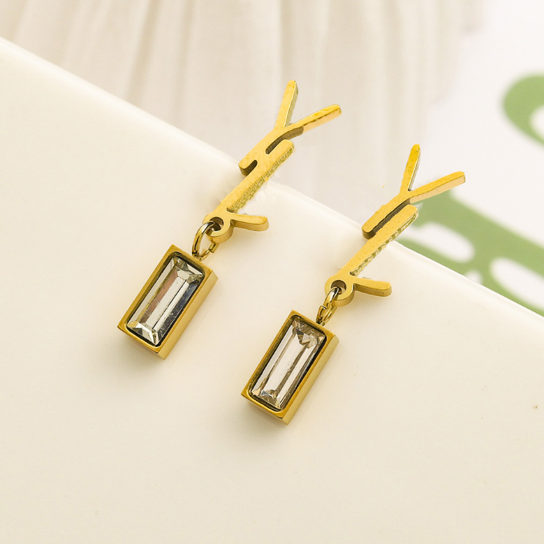 Designer Stud Earrings Women Gift Dangle Earrings 18K Gold Plated Jewelry 2023 Family Birthday Gift Earrings Women Love Jewelry Wholesale
Designer Stud Earrings Women Gift Dangle Earrings 18K Gold Plated Jewelry 2023 Family Birthday Gift Earrings Women Love Jewelry Wholesale