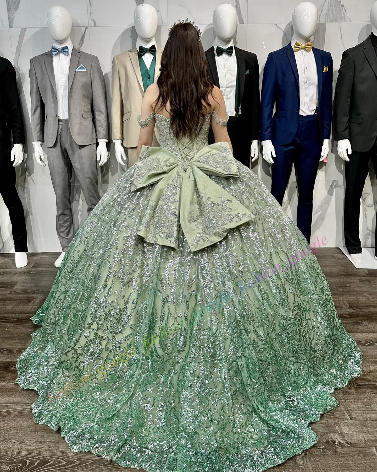 Ombre Sequin Quinceanera Dress Bell Sleeves Debutante Ball Mexican Glitter Quince Sweet 15/16 Birthday Party Gown for 15th Girl Drama Winter Formal Pr