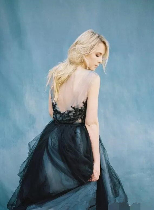 Gothic Black Multi Color 2023 Wedding Dresses forset country Bridal Gowns Sheer Neck Applique Lace Backless Tulle Court Train