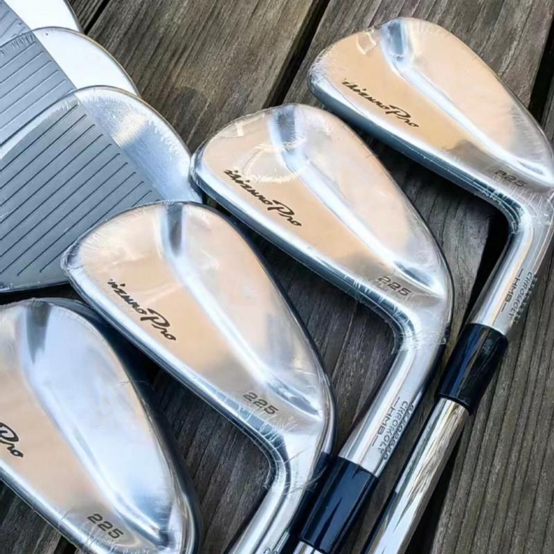 Other Golf Products golf pro 225 irons men's golf club irons long distance forged hollow models knife back type low center of gravity 230427
Other Golf Products golf pro 225 irons men's golf club irons long distance forged hollow models knife back type low center of gravity 230427
