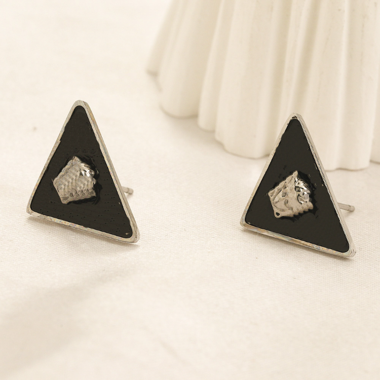 18K Gold Stud Earrings Women Gift Love Jewelry Earrings 2023 Brand Wedding Party Earring Luxury Family Gifts Jewelry Wholesale
18K Gold Stud Earrings Women Gift Love Jewelry Earrings 2023 Brand Wedding Party Earring Luxury Family Gifts Jewelry Wholesale