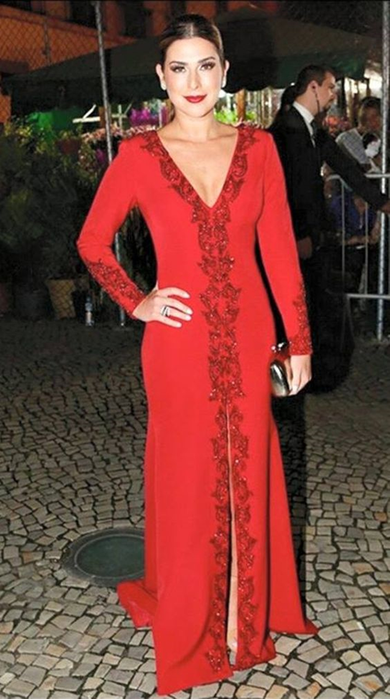 Elegant Moroccan Kaftan Red Formal Evening Dresses Lace Appliques Long Sleeves V-Neck Mermaid Prom Dress 2024 Satin Celebrity Party Gown For Women