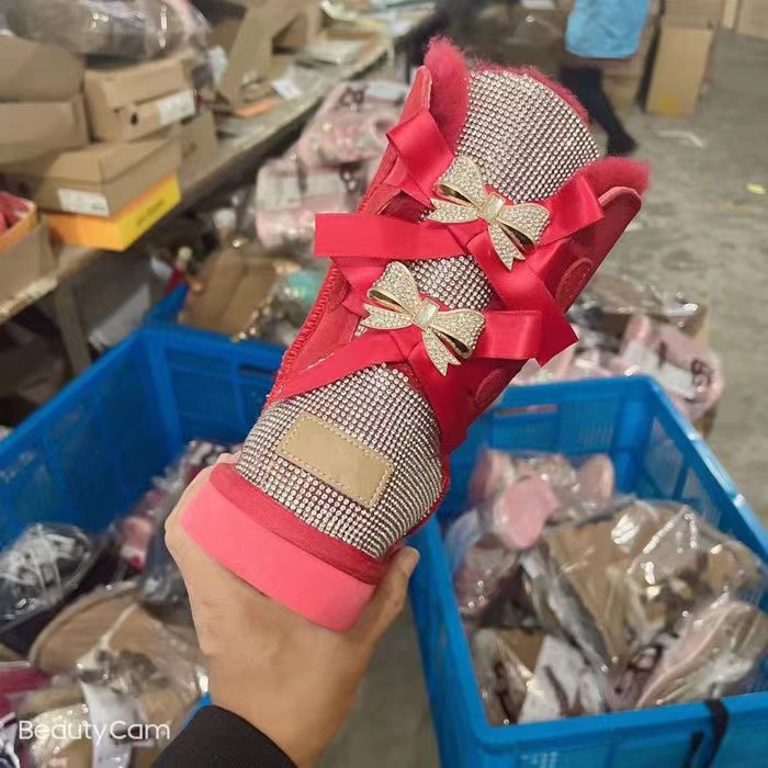 Winter women snow boots flash drill women's fashion shoes with thick bottoms in the tube