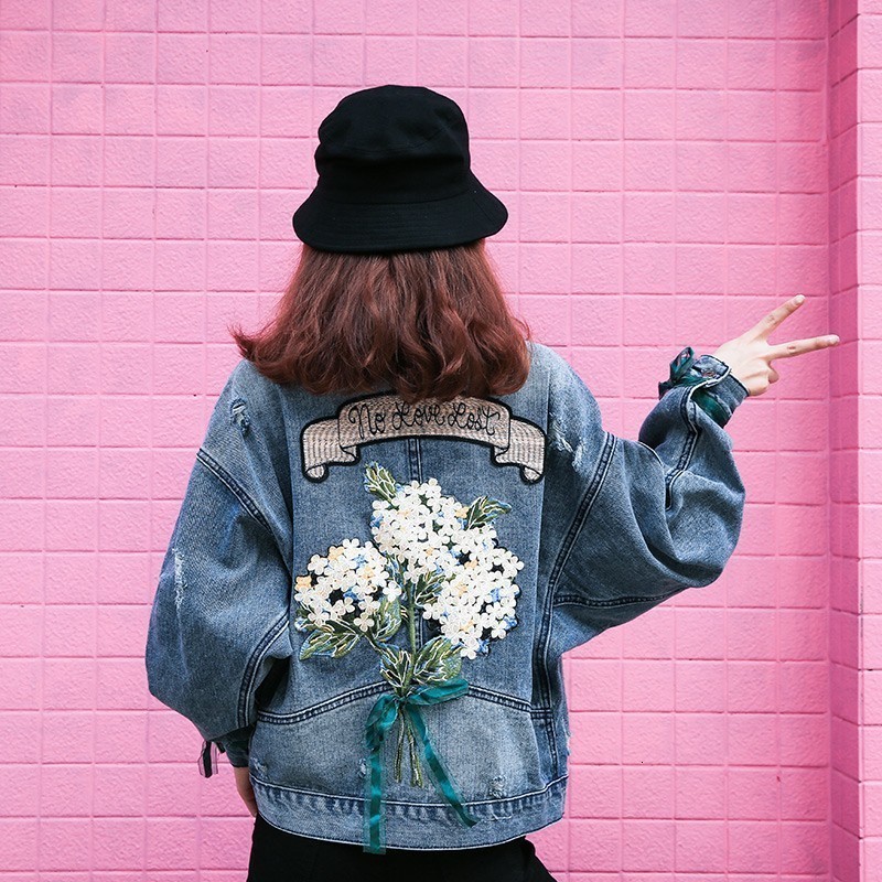 Women's Jackets Autumn Embroidery Flower Cowboy Loose Coat Female Denim Jeans Jacket Women Chaqueta Mujer Streetwear Boyfriend Large Sizes 230427