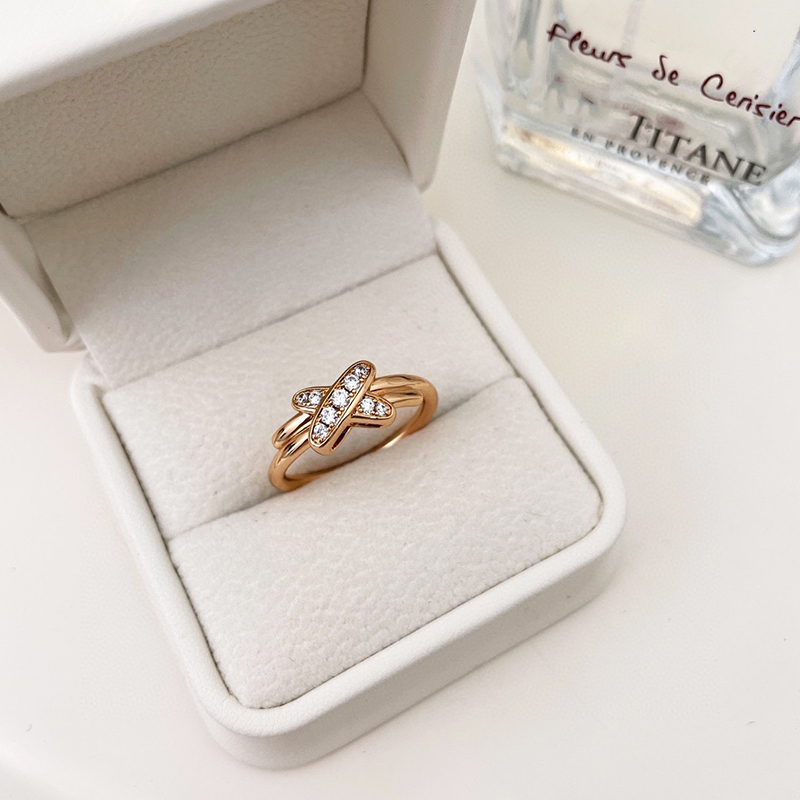 Designer ring for women Classic Brand Ring Fashion Trendy Rose Gold Diamond Rings Couple Rings Engagement Letter Rings Holiday Gift Jewelry Personalized Good
Designer ring for women Classic Brand Ring Fashion Trendy Rose Gold Diamond Rings Couple Rings Engagement Letter Rings Holiday Gift Jewelry Personalized Good