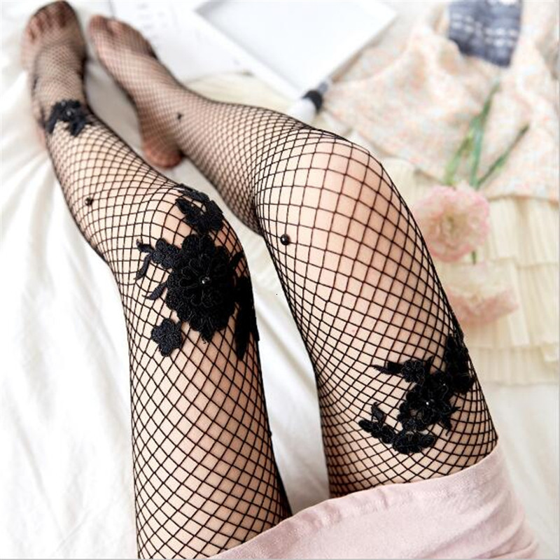 Sexy Socks Girls pearl flower embroidery Fishnet Tights women black white pantyhose tights stocking club party hosiery Grid 230427
