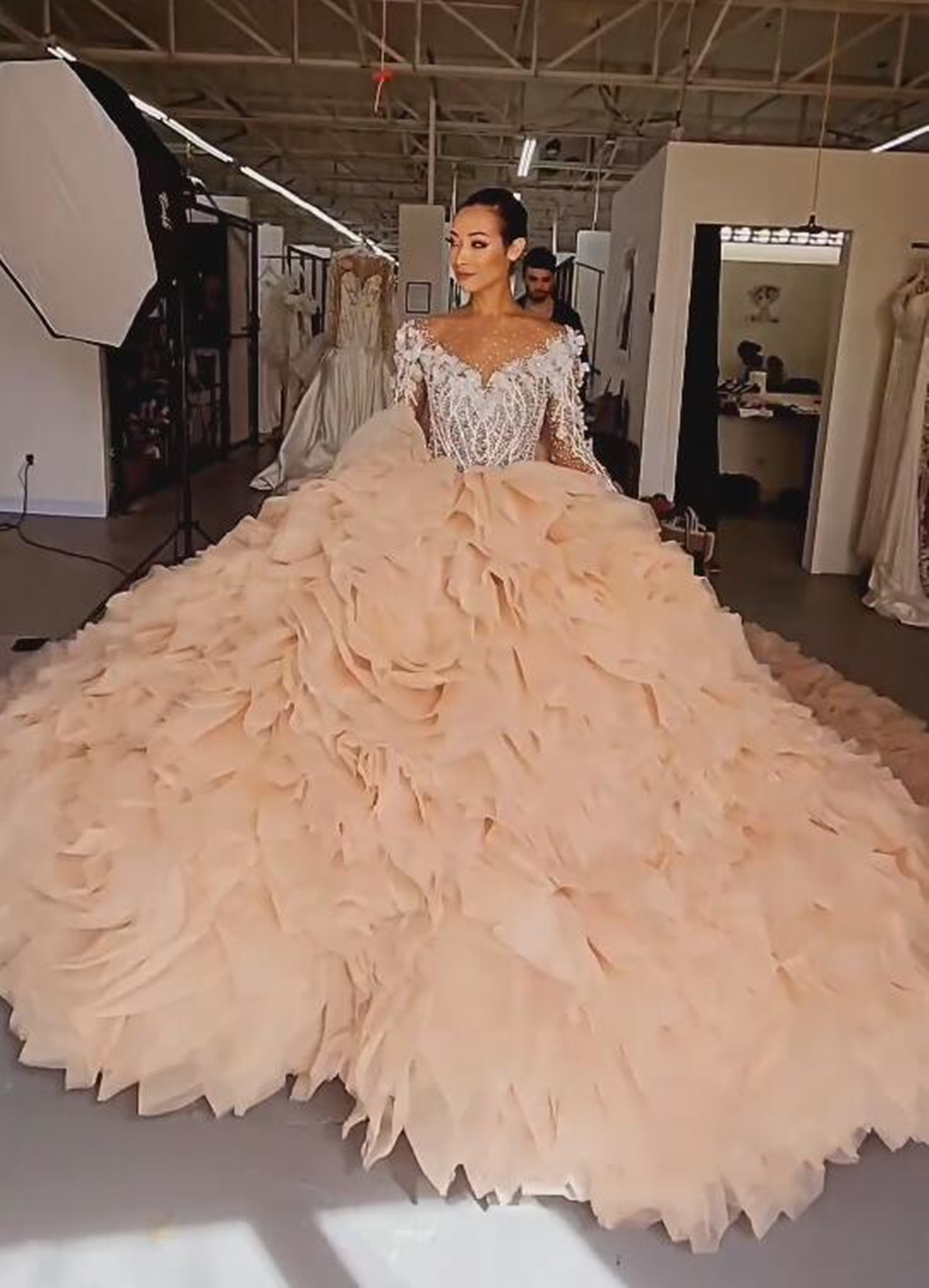 Puffy V Neck Wedding Ball Gown Off The Shoulder Dresses Full Sleeve Tiered Ruffles vestidos de novia Custom Made