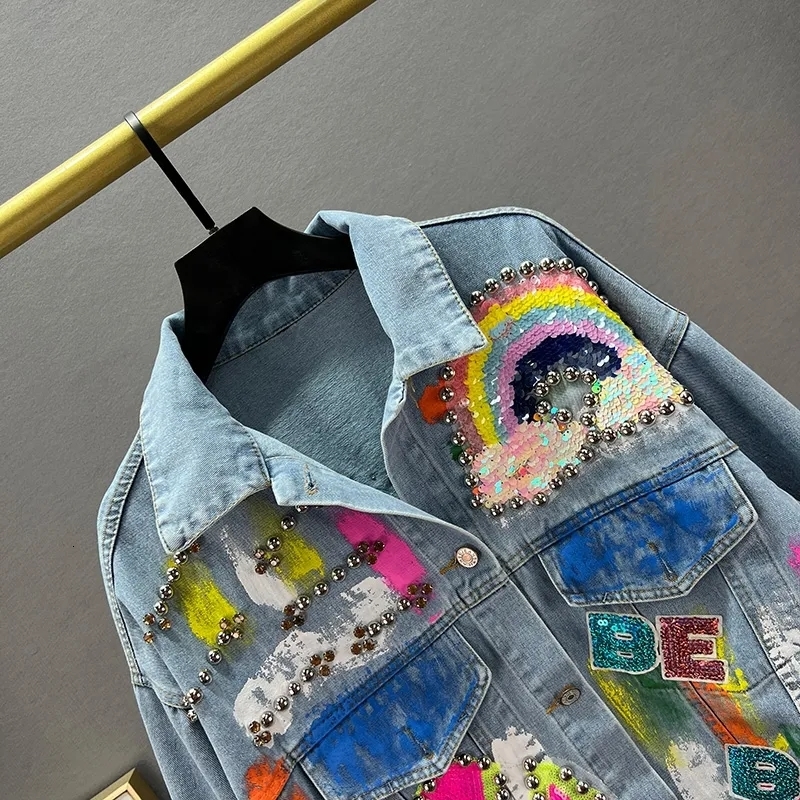 Women's Jackets Fashionable Spring Female Blue Denim Jacket Personality Hand-painted Graffiti Rivets Casual European Sequins Long Sleeves 230428