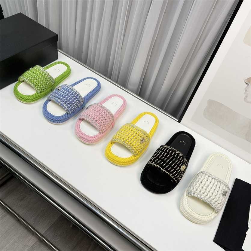 Channel Embroidered Woven Slippers 2023 womens girls Summer knitted slides yellow green pink black white braided sandal Flip flops size 35-40, Chel4253
Channel Embroidered Woven Slippers 2023 womens girls Summer knitted slides yellow green pink black white braided sandal Flip flops size 35-40, Chel4253