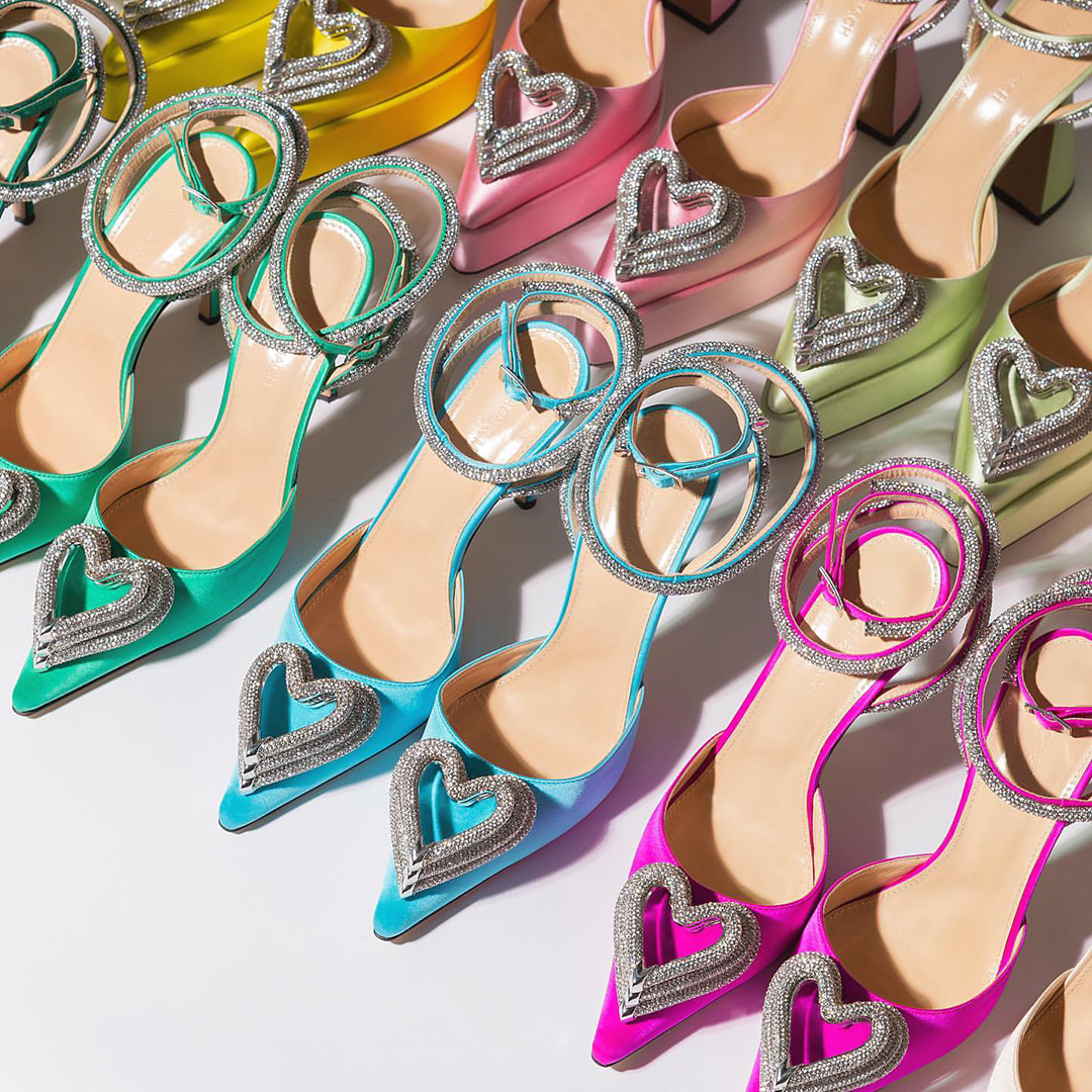 Designer Dress Shoes Mach Satin womens sandal fashion Love Rhinestone buckle stiletto heel Slingbacks 9.5cm high heeled Rome sandals pointed toes shoe 35-42, Silver
Designer Dress Shoes Mach Satin womens sandal fashion Love Rhinestone buckle stiletto heel Slingbacks 9.5cm high heeled Rome sandals pointed toes shoe 35-42, Silver