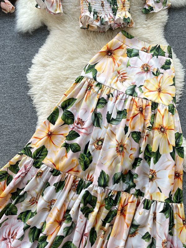 Two Piece Dress Summer Holiday Flower Print Two Piece Sets Women's Sexy Off-shoulder Crop Top High Waist Long Skirt Boho Beach Set Suit M7362# 23