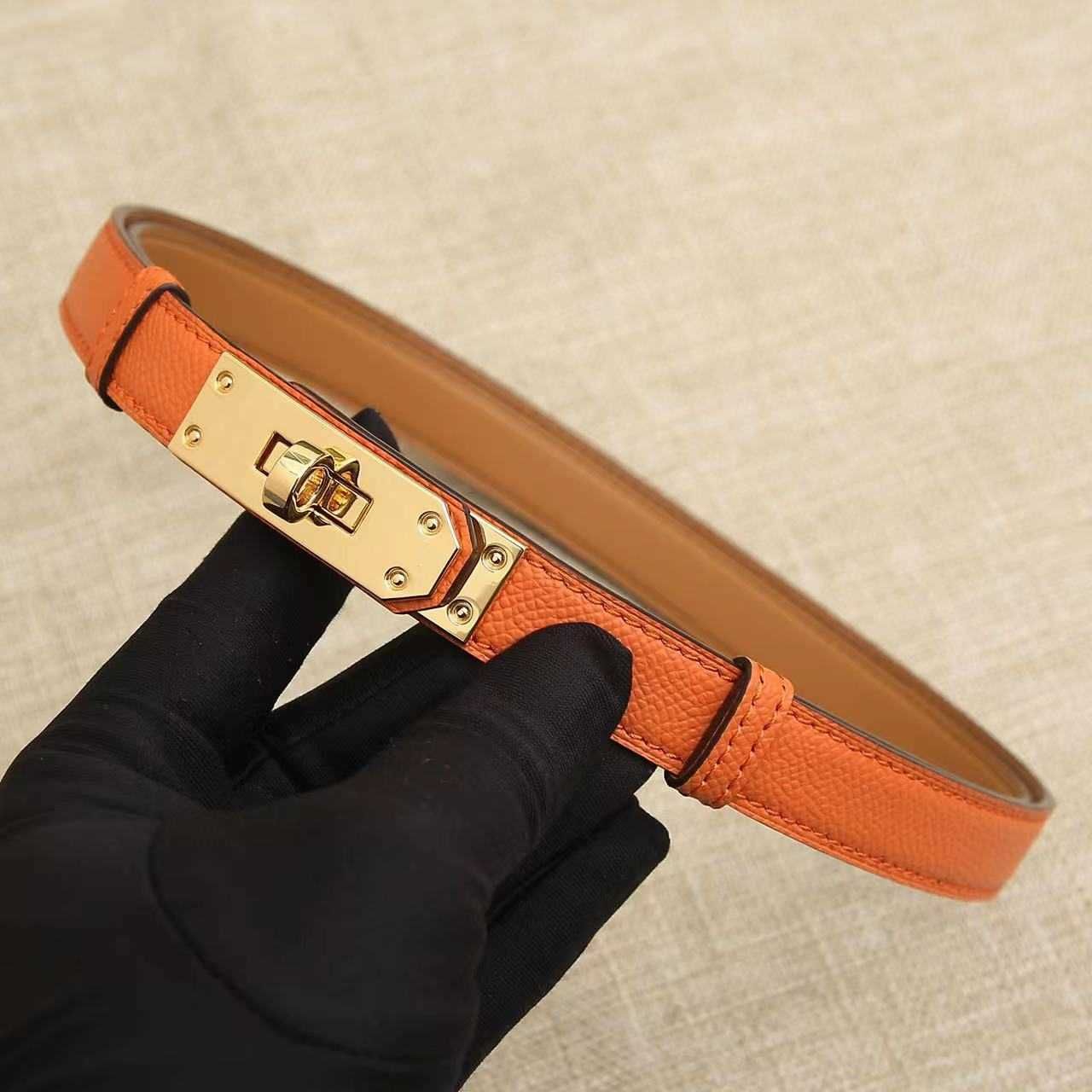 Fashion Designer Women Belt Vintage All-match Simple With Skirt Dress Decorative Suit Pants Tucked Waist Belt High-quality Locking Buckle Tight Belts, Othre
Fashion Designer Women Belt Vintage All-match Simple With Skirt Dress Decorative Suit Pants Tucked Waist Belt High-quality Locking Buckle Tight Belts, Othre