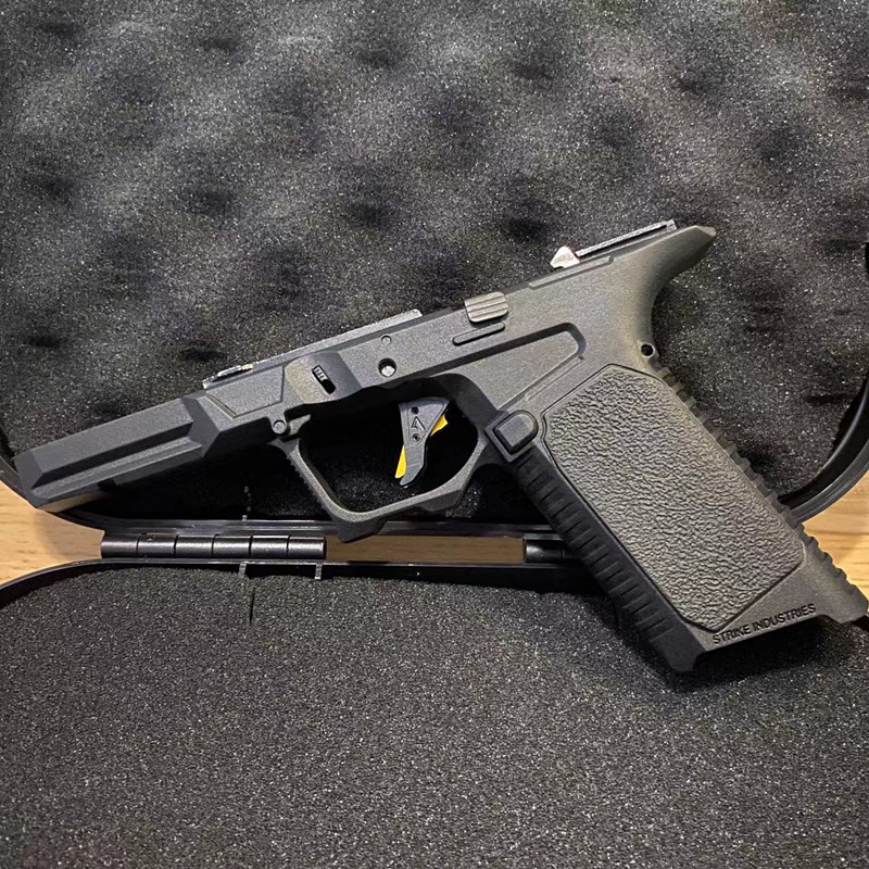 Tactical Accessories Outdoor Sports Equipment Kublai P1 Nylon SI Lower Grip with Lower Parts for P1 G17 Glock 17 Toy Version
Tactical Accessories Outdoor Sports Equipment Kublai P1 Nylon SI Lower Grip with Lower Parts for P1 G17 Glock 17 Toy Version
