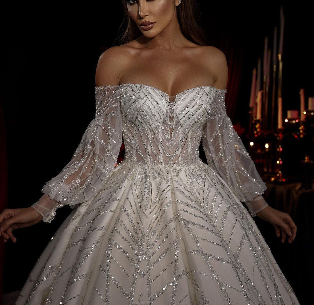 Elegant Ball Gown Wedding Dresses Long Sleeves V Neck Off Shoulder Lace-up Sequins Applique Ruffles Diamonds Bridal Gowns Formal Dress Custom Made Ves
