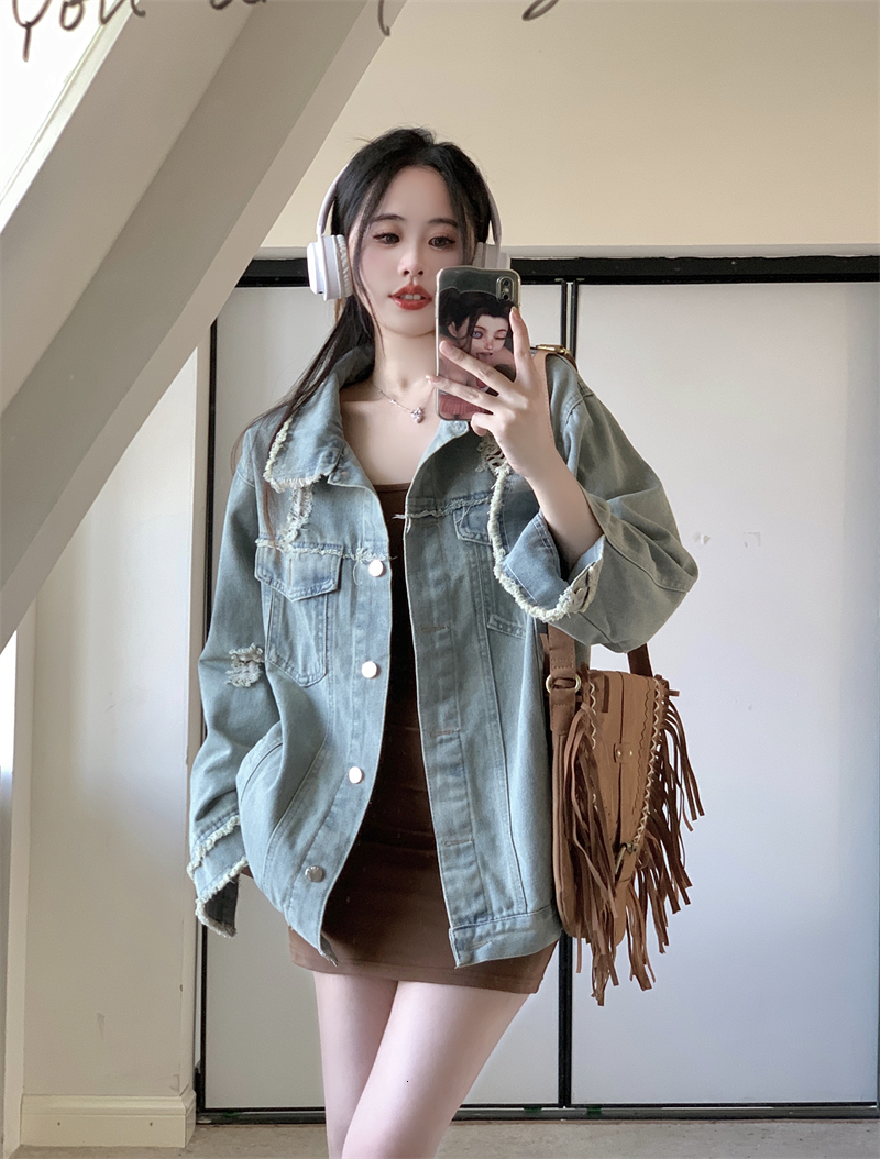 Women's Jackets WDMSNA Loose Denim Jacket Women Spring Single Breasted Casual Hole Street Jacket Top Jeans Long Sleeve Lapel Jacket Women 230428
