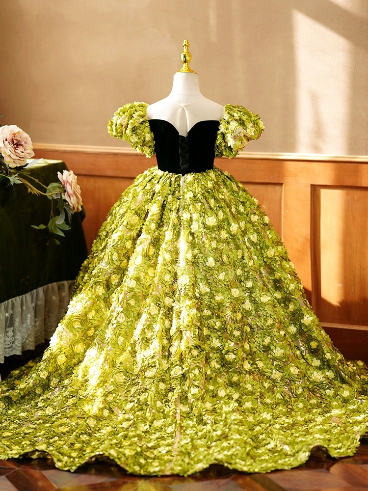 2023 new green Flower Girl Dresses princess Ball Gown 3D hand made flowers Lace Appliques Beads With sweep train Kids Girls Pageant Dress Piano costum