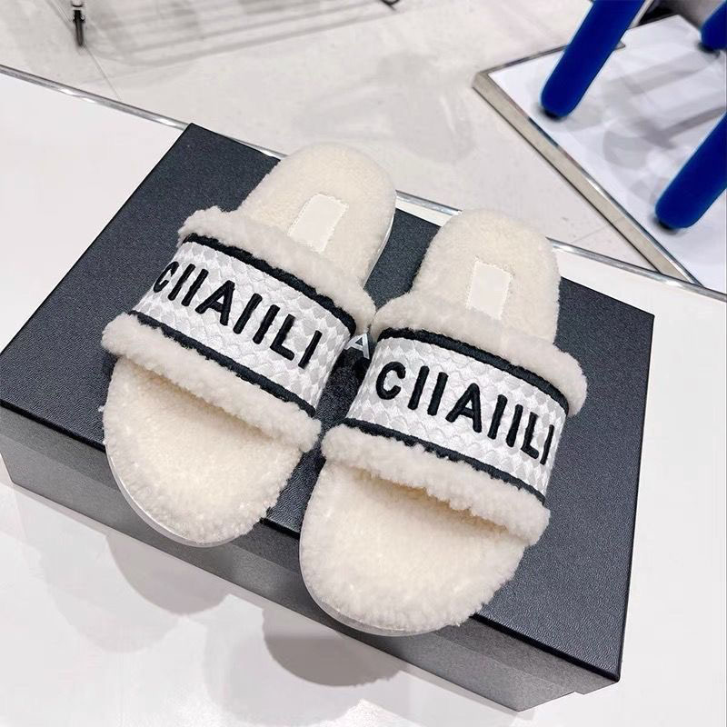 2023 new luxury brand slippers one line with fluffy drag lamb wool flat slippers alphabet embroidery women sandals, L5v
2023 new luxury brand slippers one line with fluffy drag lamb wool flat slippers alphabet embroidery women sandals, L5v
