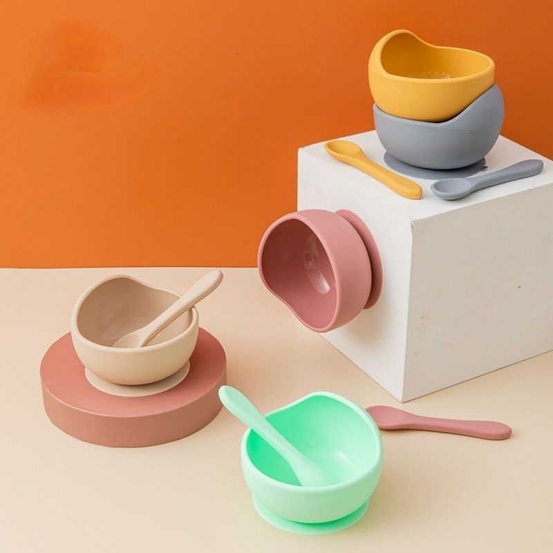 Cups Dishes Utensils Silicone Spoons Forks Bib Bowls Dish Cup Child Feeding Suction Kids Toddler Eating Tableware Dinnerware Non-slip Set 230428