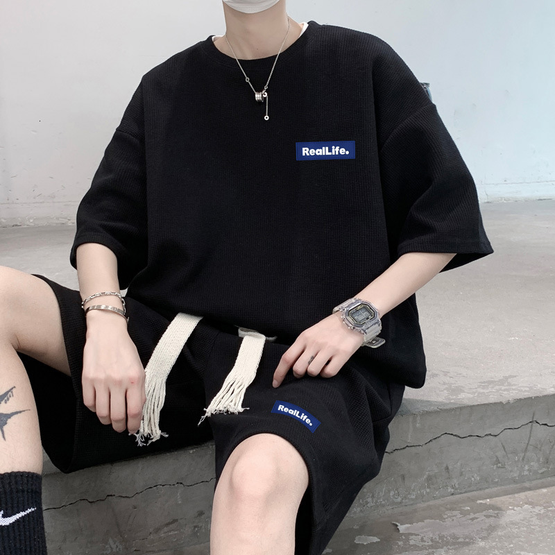 Mens Tracksuits Streetwear Men 2 Piece Shorts Sets Summer Casual Loose Fit Outfits Men Clothing Korean Fashion Oversized Sportswear Clothes 230428