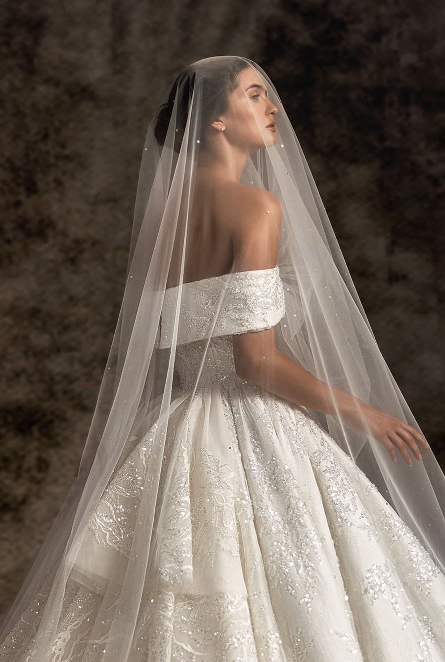 Elegant A Line Wedding Dresses Off Shoulder Sequins Appliques Bridal Gowns Vestido Novia Backless Tiered Skirts Bride Dress