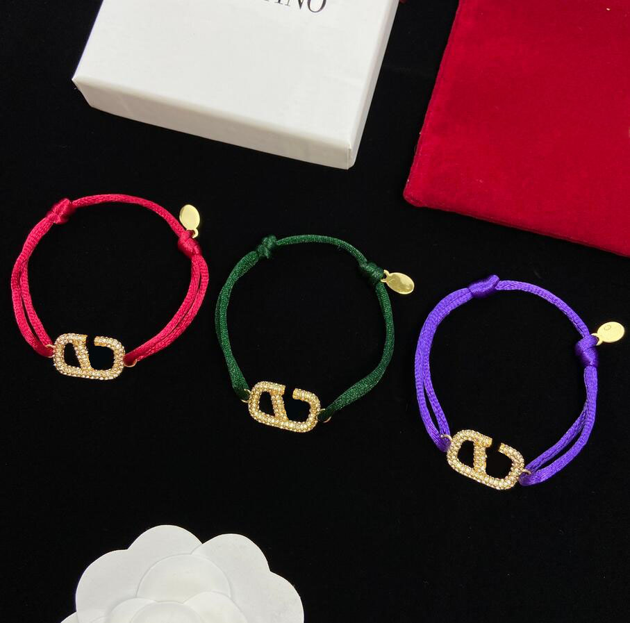 Luxury Letter Charm Bracelet Fashion Rope Chain Designers Love Bracelets Wedding Party Jewellery Gift for Men Women
Luxury Letter Charm Bracelet Fashion Rope Chain Designers Love Bracelets Wedding Party Jewellery Gift for Men Women