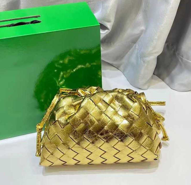 Genuine Shoulder Bags Elegant Totes Bag Casual Handbags Bottegas Veneta Italy Hand Leather Woven Wrinkled Fashion Pouch Cloud Dumpling women's Messenger Out YI-BO81, Bright green large
Genuine Shoulder Bags Elegant Totes Bag Casual Handbags Bottegas Veneta Italy Hand Leather Woven Wrinkled Fashion Pouch Cloud Dumpling women's Messenger Out YI-BO81, Bright green large