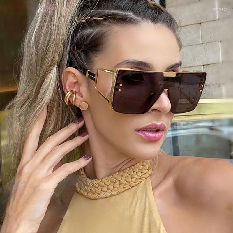 Sunglasses One Piece Shield For Women Brown Oversized Fashion Gradient Sun Glasses Luxury Square Vintage UV400 Shades
Sunglasses One Piece Shield For Women Brown Oversized Fashion Gradient Sun Glasses Luxury Square Vintage UV400 Shades