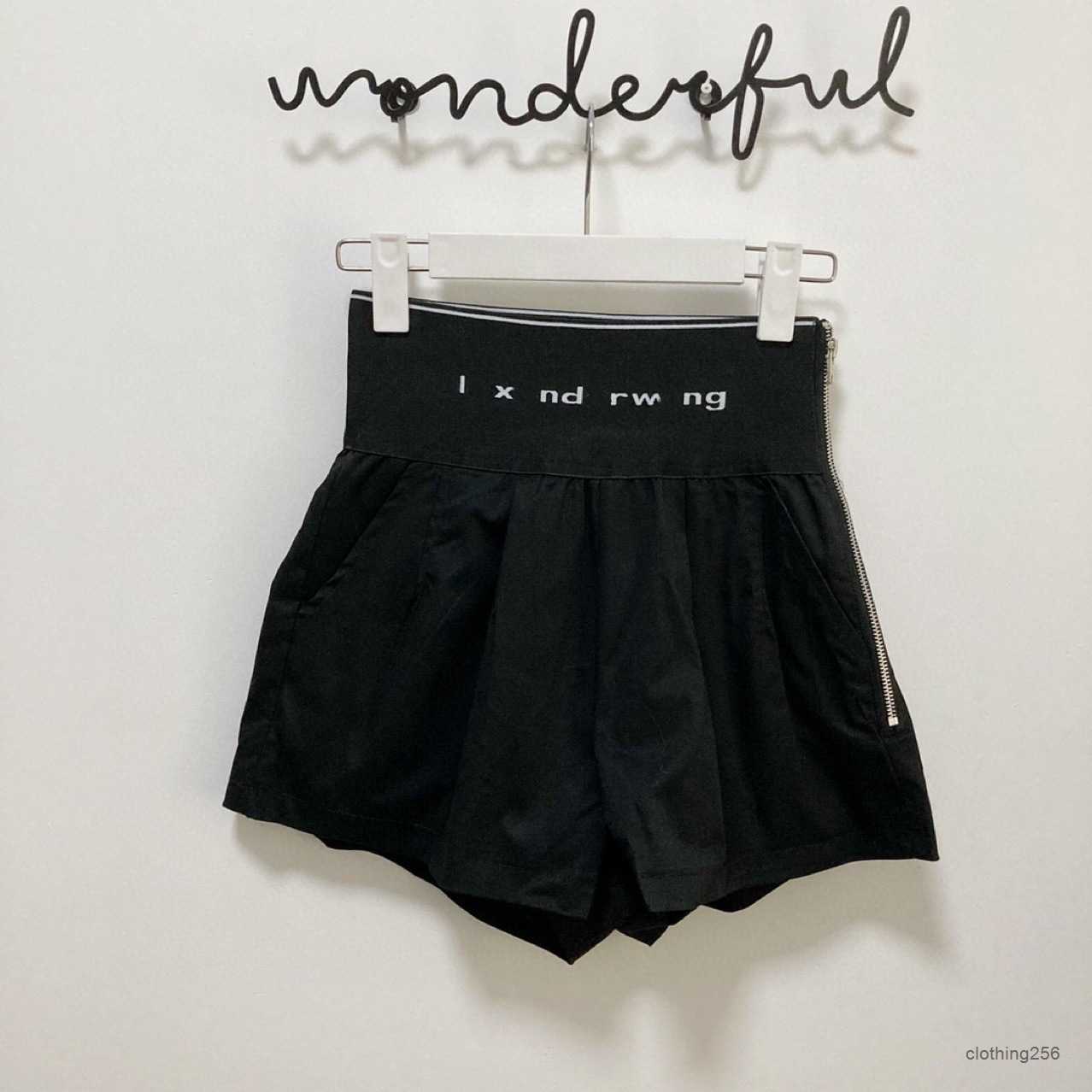 designer Same Style White Deer Same Style High Waist Black Shorts Elastic Waist Shorts Fashion wonmen pants, 8719 # black
designer Same Style White Deer Same Style High Waist Black Shorts Elastic Waist Shorts Fashion wonmen pants, 8719 # black