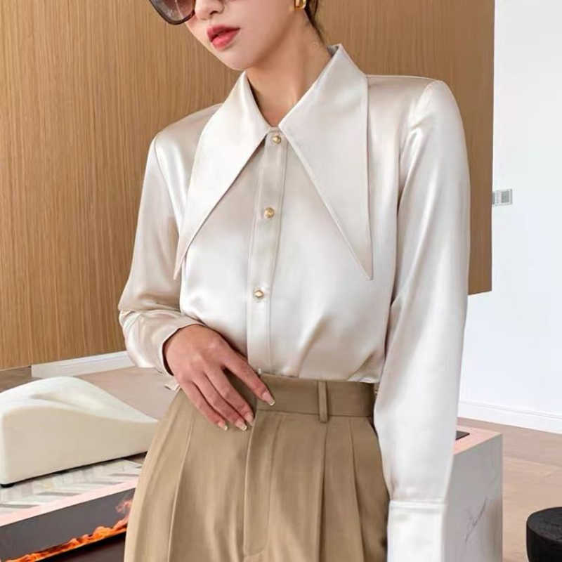 Women's Blouses Shirts Long Sleeve White Satin Blouse Women Autumn Fashion Loose Vintage Button Shirt Women Clothing Korean Chic Lapel Office Lad