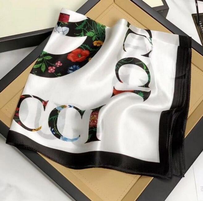 12 1style Silk Scarf Head Scarfs For Women Winter Luxurious Scarf High End Classic Letter pattern Designer shawl Scarves New Gift Easy to match Soft Touch Above
12 1style Silk Scarf Head Scarfs For Women Winter Luxurious Scarf High End Classic Letter pattern Designer shawl Scarves New Gift Easy to match Soft Touch Above