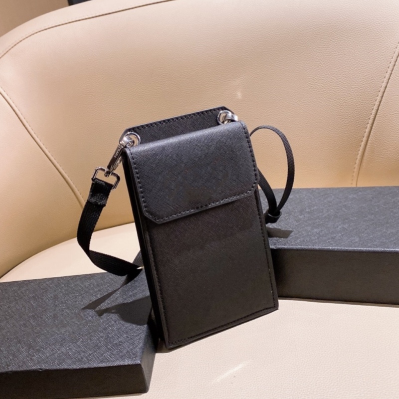 2023 Mens Mini Phone Bags Designers Crossbody Smartphone Bags Single Shoulder Fashion Lady Tiny Purses Change Purse Triangle, Black(with l*g*)
2023 Mens Mini Phone Bags Designers Crossbody Smartphone Bags Single Shoulder Fashion Lady Tiny Purses Change Purse Triangle, Black(with l*g*)