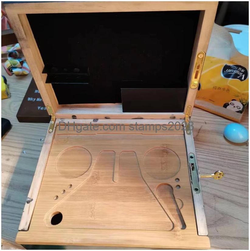 Premium Bamboo Storage Chest Storage box with movable pallets