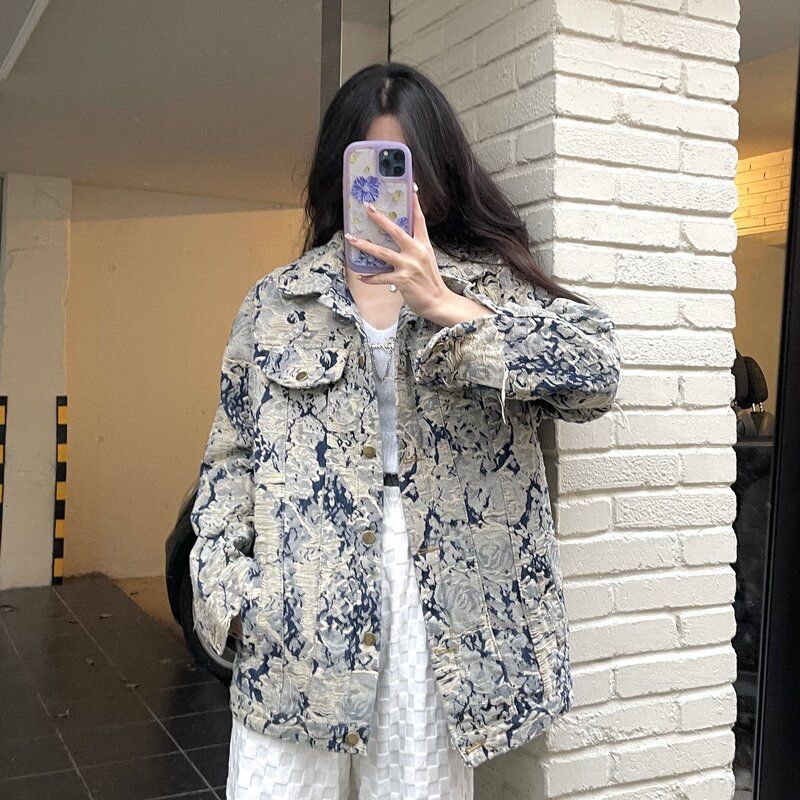 Women's Jackets SuperAen Jacquard Vintage Denim Jacket Women Spring Korean Loose Fashion Jeans Jacket Women 230428
