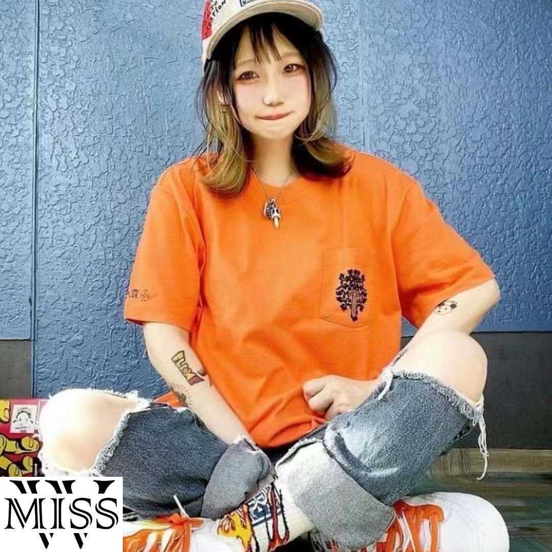CH Fashion clothing Designer Tees Luxury Casual Tshirt 2023ss Heart High Weight Croat Shadow Sword Cross Sanskrit Short Sleeve Men Women for sale Chromes, Orange
CH Fashion clothing Designer Tees Luxury Casual Tshirt 2023ss Heart High Weight Croat Shadow Sword Cross Sanskrit Short Sleeve Men Women for sale Chromes, Orange