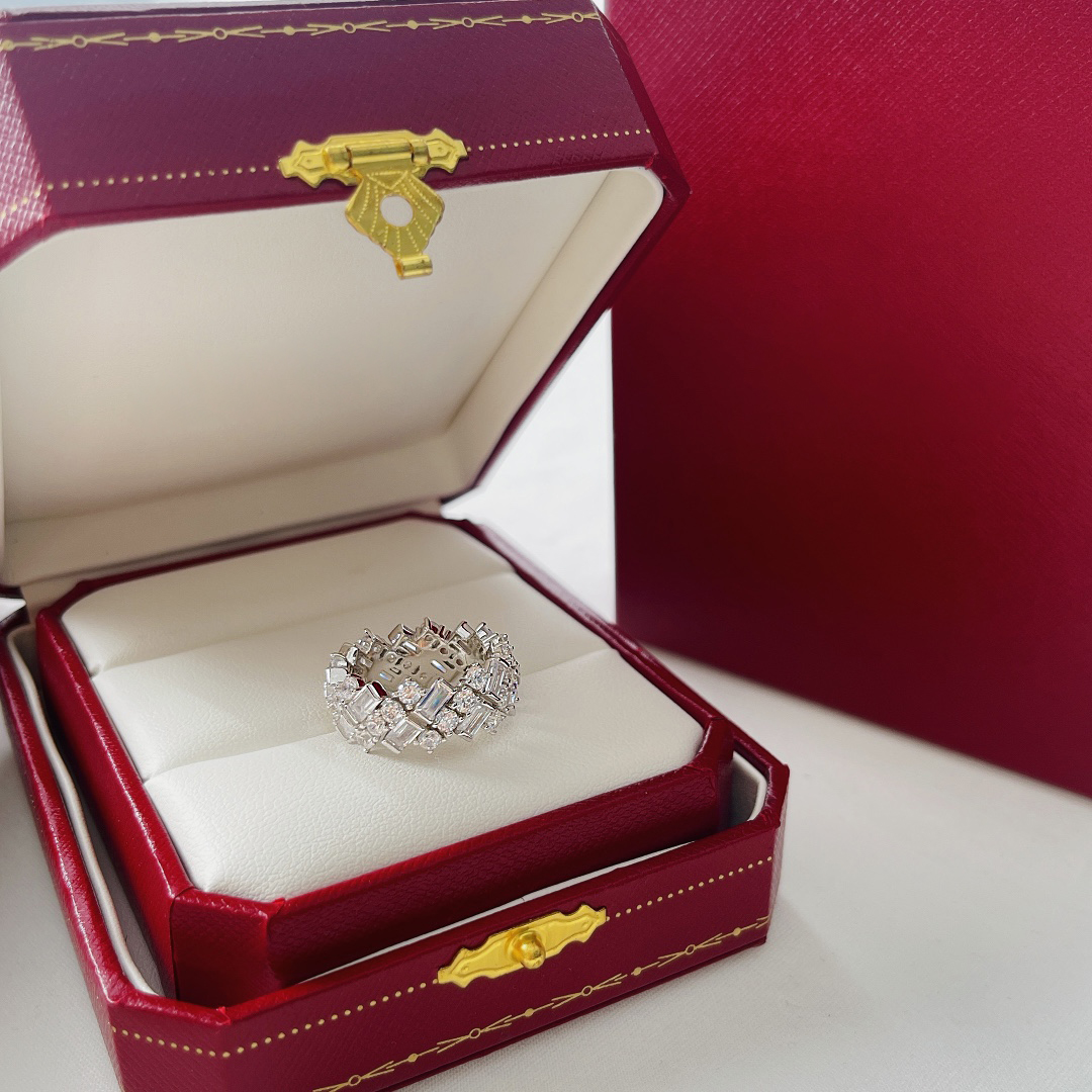 Designer Women Rings Classic Diamond Band Rings Luxury Engagement Wedding Ring High Quality Anniversary Gifts high quality
Designer Women Rings Classic Diamond Band Rings Luxury Engagement Wedding Ring High Quality Anniversary Gifts high quality