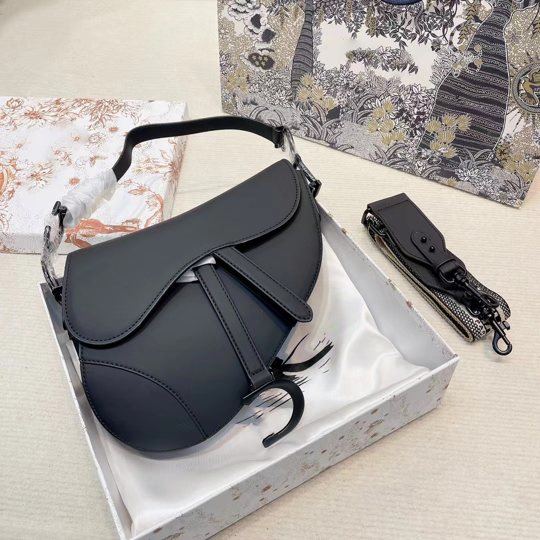 Handbag Saddles bag with Strap Designer Bag backpacks Tote Wallet magnetic Metal pendant Purses Top 5A Shoulder bags Womens Crossbody Handbags 07, #29
Handbag Saddles bag with Strap Designer Bag backpacks Tote Wallet magnetic Metal pendant Purses Top 5A Shoulder bags Womens Crossbody Handbags 07, #29