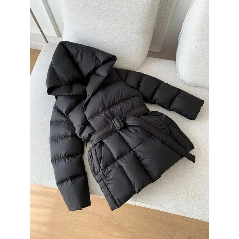 Womens Down Parkas Winter Jackets Light Warm Casual Coat Female Puffer Jacket With Belt Plus Size Hooded Parka Overcoat 231129