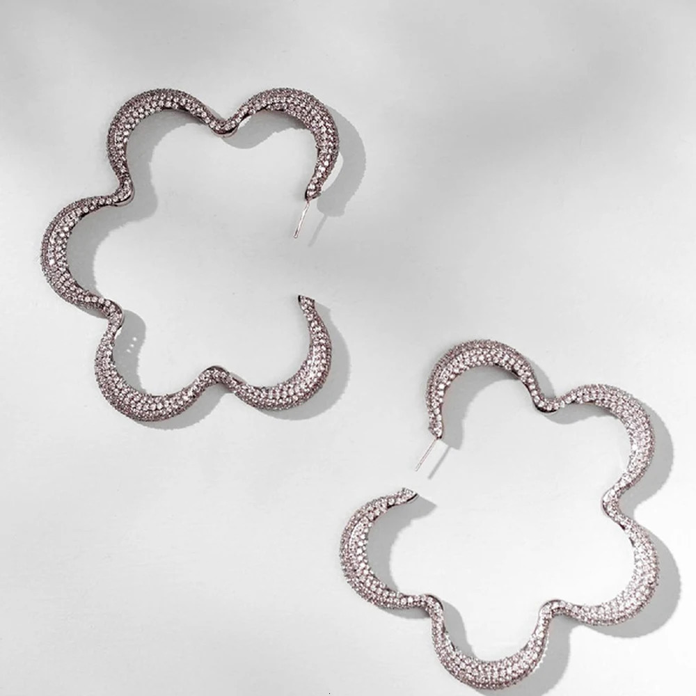 Charm Statement Large Flowers Earrings Party Exaggerate Decoration Wedding Jewelry Bling Crystal Hoop for Women 231129