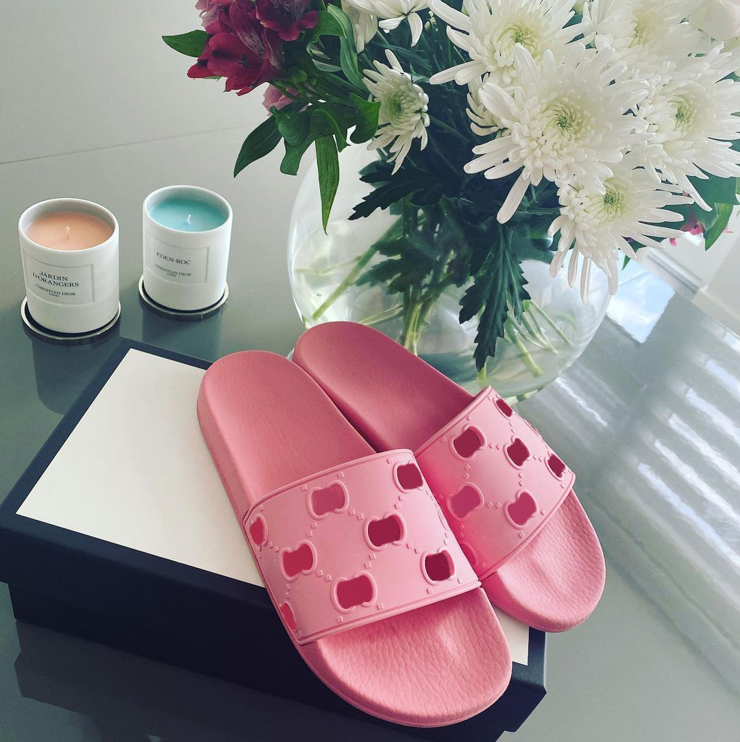 luxury designer slide for women men luxury sandals fashion beach flat canvas summer flower slipper Gear bottoms Flip Flops, #22
luxury designer slide for women men luxury sandals fashion beach flat canvas summer flower slipper Gear bottoms Flip Flops, #22