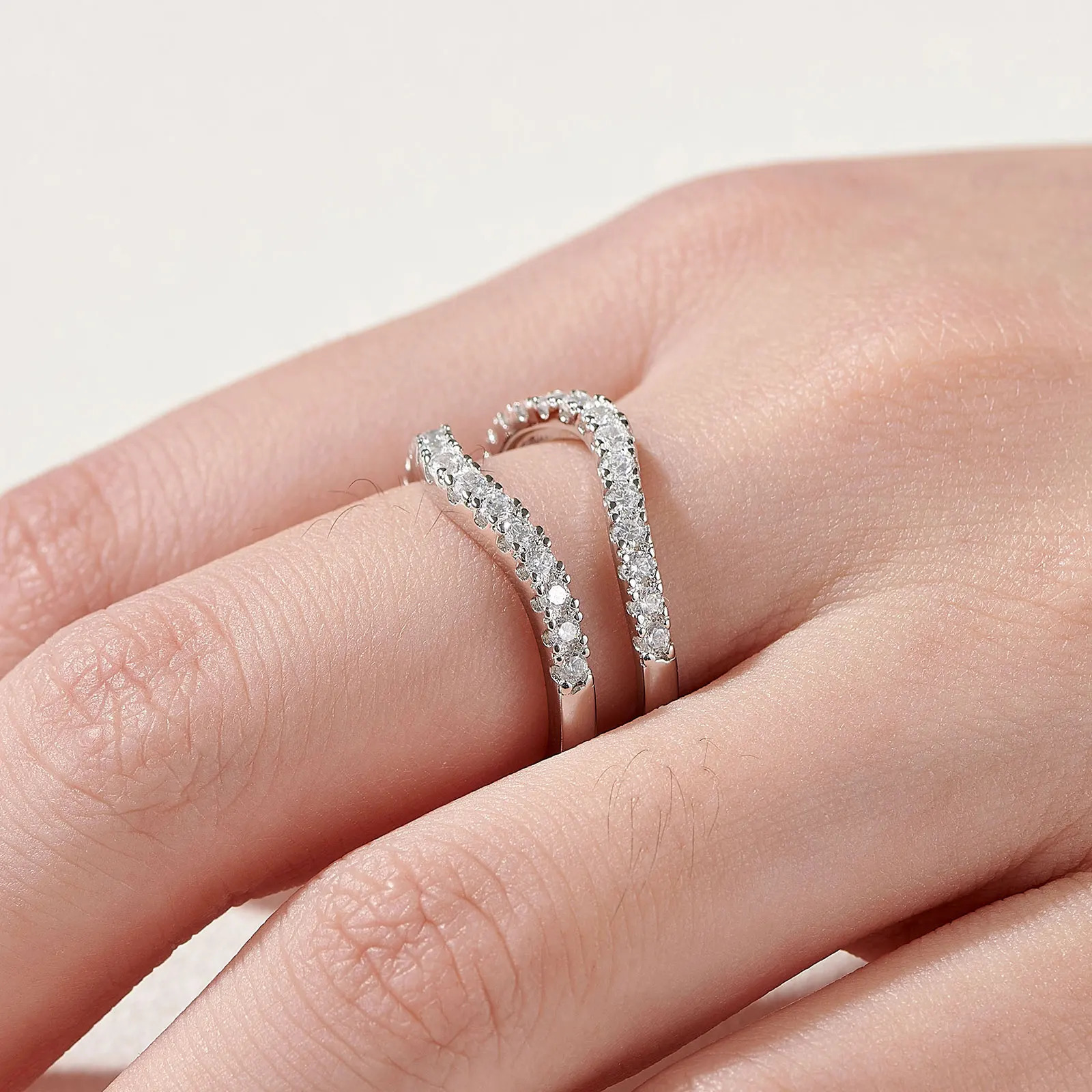 Wedding Rings she 925 Sterling Silver Brilliant D VVS1 Ring Enhancer for Women Engagement Guard Band Jewelry 231129