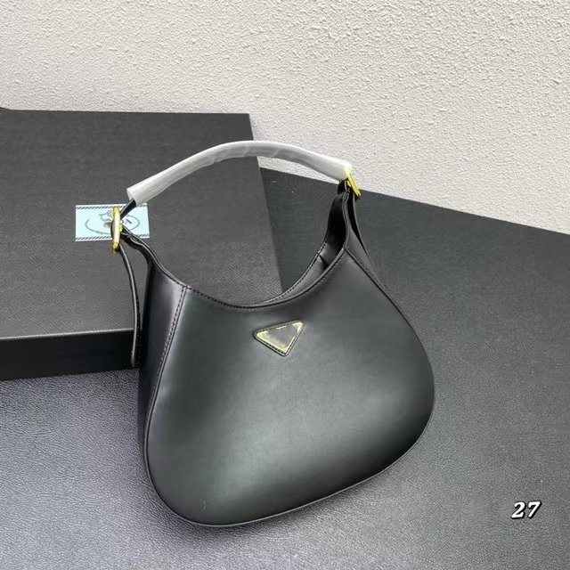 10A Top Women's Luxury Calfskin designer Crossbody Bag Women's Handbag Women's casual Half-moon Handbag Leather Shoulder Women's Luisa Handbag Visual effects