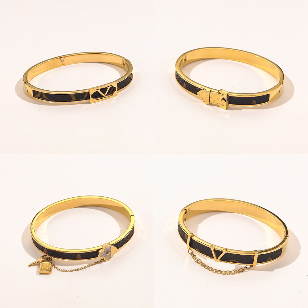 Designer Bangle Luxury Bracelets Monogram Women Designer Letter Jewelry 18K Gold Plated Stainless steel Wristband Cuff Fashion Accessories Letter
Designer Bangle Luxury Bracelets Monogram Women Designer Letter Jewelry 18K Gold Plated Stainless steel Wristband Cuff Fashion Accessories Letter