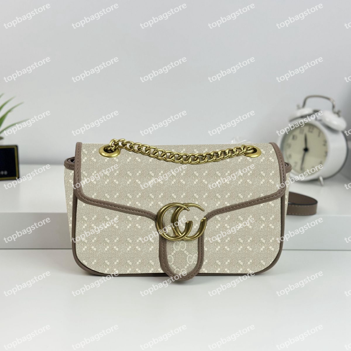 Marmont Bag Designer Shoulder Bag Chain Strap Handbags Crossbody Bags Fashion Leather Women Lady Luxury Classic Style Purses Pochette
Marmont Bag Designer Shoulder Bag Chain Strap Handbags Crossbody Bags Fashion Leather Women Lady Luxury Classic Style Purses Pochette