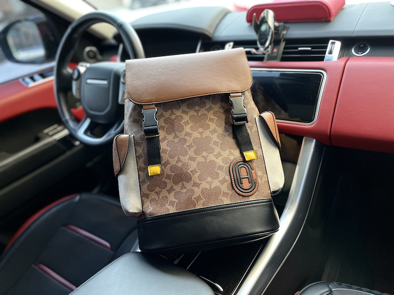 Backpack Mens Classic Fashion Leather Travel Bag Designer Buckle Lacing Rope Backpack Tiger Pattern Backpack Handbag Retro Design Backpack Womens Shoulder Bag, 9-no packaging box
Backpack Mens Classic Fashion Leather Travel Bag Designer Buckle Lacing Rope Backpack Tiger Pattern Backpack Handbag Retro Design Backpack Womens Shoulder Bag, 9-no packaging box